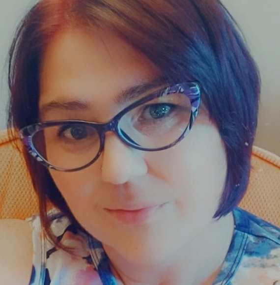 Meet your Posher, Amanda - Picture 1 of 1